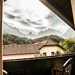 Lägenhet Apartma Ravbar