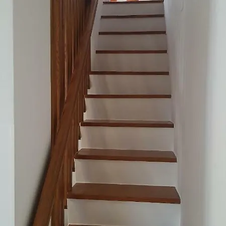 Apartma Ravbar * كْرانْيِسكا غورا