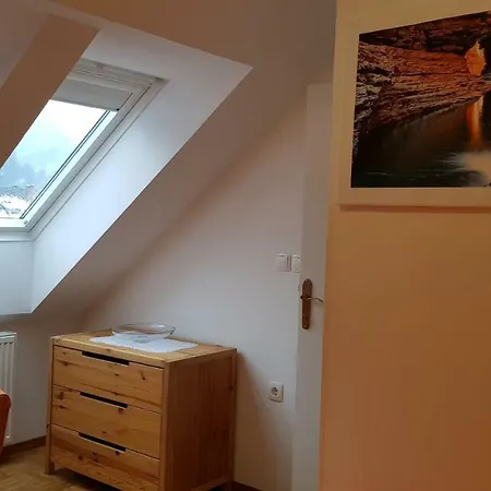 Apartma Ravbar 아파트