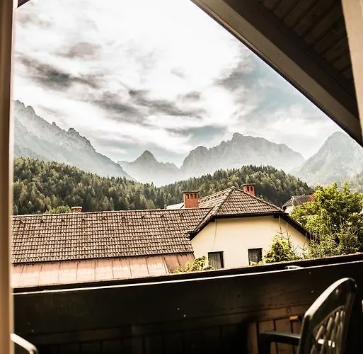 شقة Apartma Ravbar