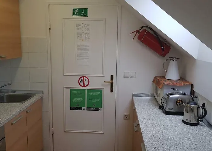 شقة Apartma Ravbar *